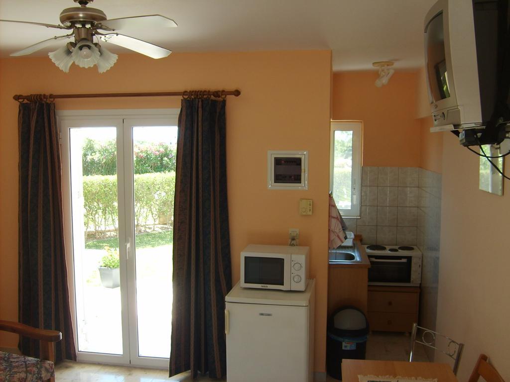 Gouna'S Aparts Apartment Xi Beach Exterior photo