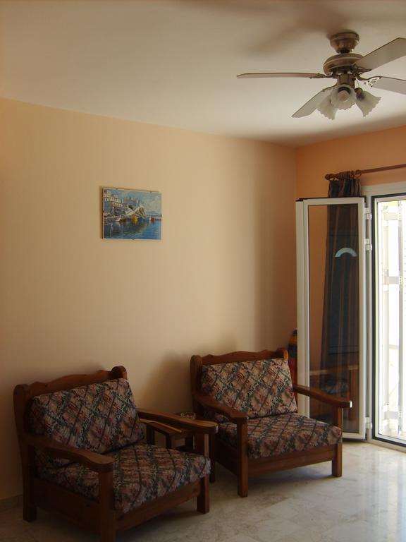 Gouna'S Aparts Apartment Xi Beach Exterior photo